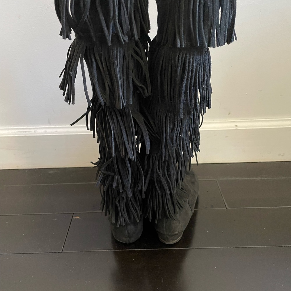 🖤sold🖤Isola Tavora Black Fringe Tall Wedge Boots Womens Size 8.5 - Picture 5 of 7